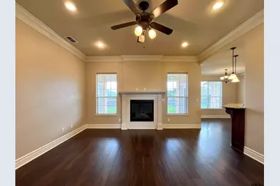 610 Spencer Ln, Tyler, TX 75704 - Photo 8