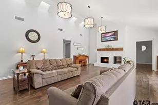 3235 Curtis Dr, Tyler, TX 75701 - Photo 6
