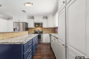 3235 Curtis Dr, Tyler, TX 75701 - Photo 10