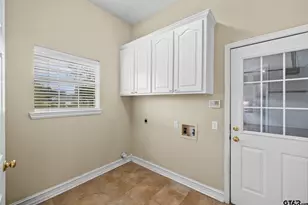 210 Lavender Ln, Longview, TX 75605 - Photo 16