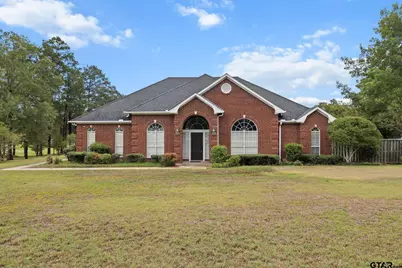 210 Lavender Ln, Longview, TX 75605 - Photo 2