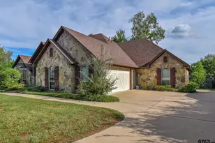 1326 Hermitage Ct, Tyler, TX 75703 - Photo 2