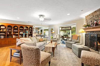 1610 Pinecrest Dr, Gilmer, TX 75644 - Photo 4