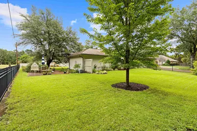 1610 Pinecrest Dr, Gilmer, TX 75644 - Photo 36