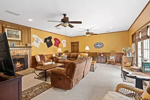 1610 Pinecrest Dr, Gilmer, TX 75644 - Photo 20