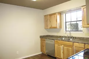 323 Top Hill, Tyler, TX 75703 - Photo 8