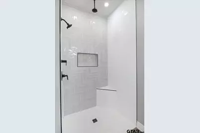 12260 Hackberry Hollow Dr, Tyler, TX 75706 - Photo 18