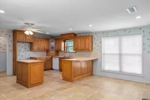 100 Holly Hill Ln, Bullard, TX 75757 - Photo 10