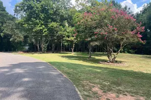 2217 Bass Hollow Cir, Jacksonville, TX 75766 - Photo 4