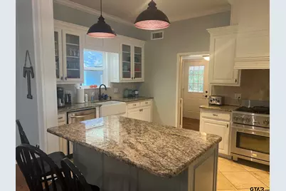 2217 Bass Hollow Circle, Jacksonville, TX 75766 - Photo 14