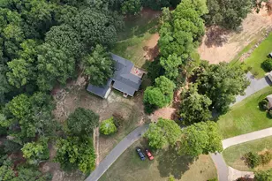 2217 Bass Hollow Cir, Jacksonville, TX 75766 - Photo 6