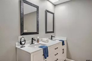 1003 Hillcrest, Jacksonville, TX 75766 - Photo 20