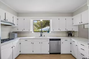 200 W Kansas, Van, TX 75790 - Photo 14