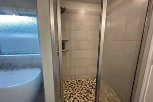 411 Deer Point Cv, Chandler, TX 75758 - Photo 14