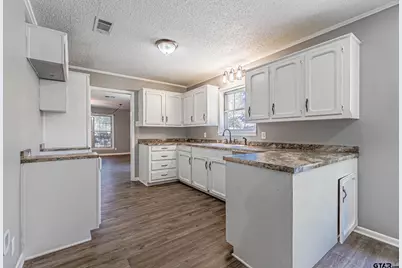 200 S Birch, Van, TX 75790 - Photo 12