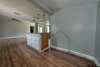 2071 W Point Tap Rd, Palestine, TX 75803 - Photo 10