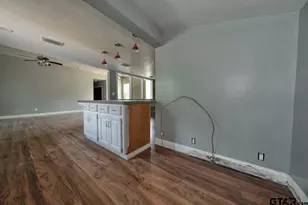 2071 W Point Tap Rd, Palestine, TX 75803 - Photo 10