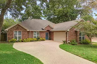 3312 Storey Lake Dr, Tyler, TX 75707 - Photo 2