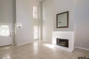 5825 Hollytree, Tyler, TX 75703 - Photo 6