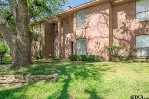 5825 Hollytree, Tyler, TX 75703 - Photo 2