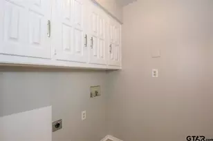 5825 Hollytree, Tyler, TX 75703 - Photo 16