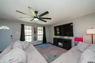 19171 Hillside Dr, Tyler, TX 75703 - Photo 4