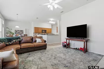 5821 Thompson Place, Tyler, TX 75707 - Photo 8