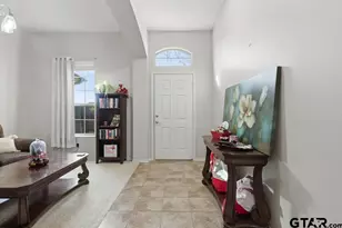 5821 Thompson Pl, Tyler, TX 75707 - Photo 4