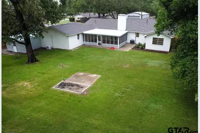 202 Ronnette Dr, Tyler, TX 75703 - Photo 6