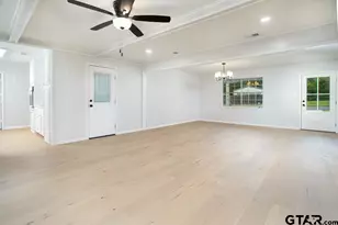 202 Ronnette Dr, Tyler, TX 75703 - Photo 16