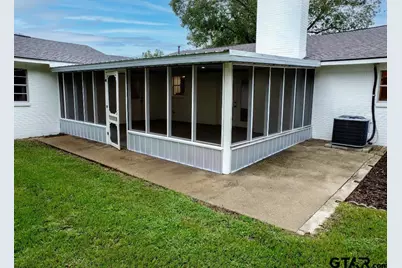 202 Ronnette Dr, Tyler, TX 75703 - Photo 8