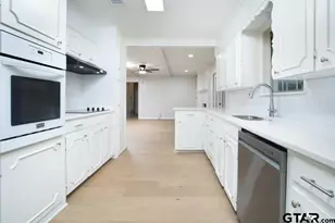 202 Ronnette Dr, Tyler, TX 75703 - Photo 24