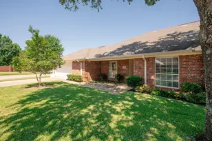 5401 Hollytree Dr, Tyler, TX 75703 - Photo 4