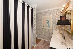 5401 Hollytree Dr, Tyler, TX 75703 - Photo 34