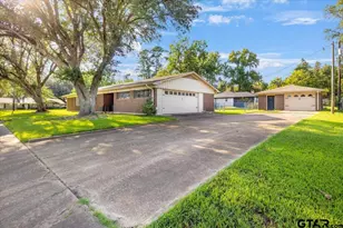 1302 Slaydon, Henderson, TX 75654 - Photo 2