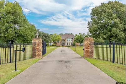 1545 SE Fm 2419, Palestine, TX 75801 - Photo 2