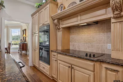 1545 SE Fm 2419, Palestine, TX 75801 - Photo 10