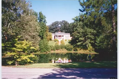 2900 S Robertson Ave, Tyler, TX 75701 - Photo 1