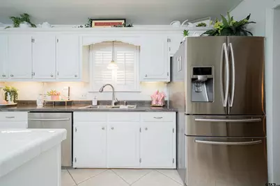 209 Cheryl St, Longview, TX 75604 - Photo 8