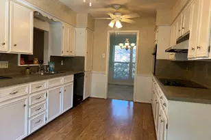 915 Pam Dr, Tyler, TX 75703 - Photo 8