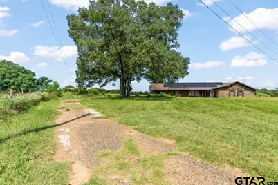 6404 Black Gum Rd, Gilmer, TX 75644 - Photo 44