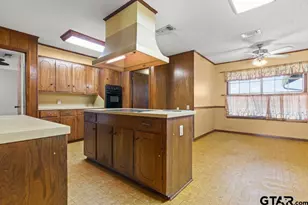 6404 Black Gum Rd, Gilmer, TX 75644 - Photo 8