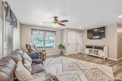 135 Short St, Rusk, TX 75785 - Photo 4
