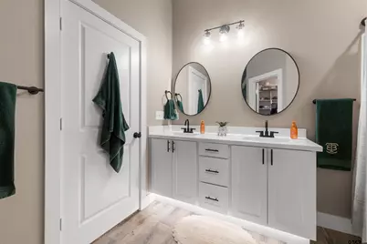 16210 Crossing Circle, Lindale, TX 75771 - Photo 24