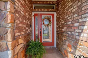 717 White Bear Trl, Lindale, TX 75771 - Photo 4