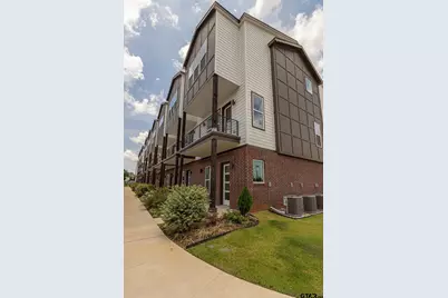 540 W Erwin St, Tyler, TX 75702 - Photo 2