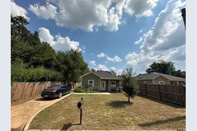 2125 N Emerson Ave, Tyler, TX 75702 - Photo 2