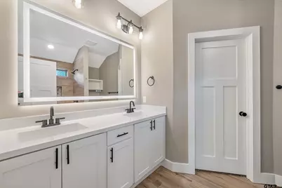 16418 Crossing Circle, Lindale, TX 75771 - Photo 12