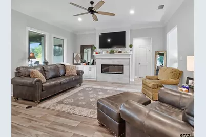 4501 Windsor Park Ln, Kilgore, TX 75662 - Photo 6