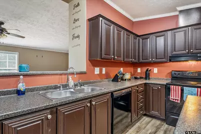 13902 E Travis Lane, Log Cabin, TX 75148 - Photo 6